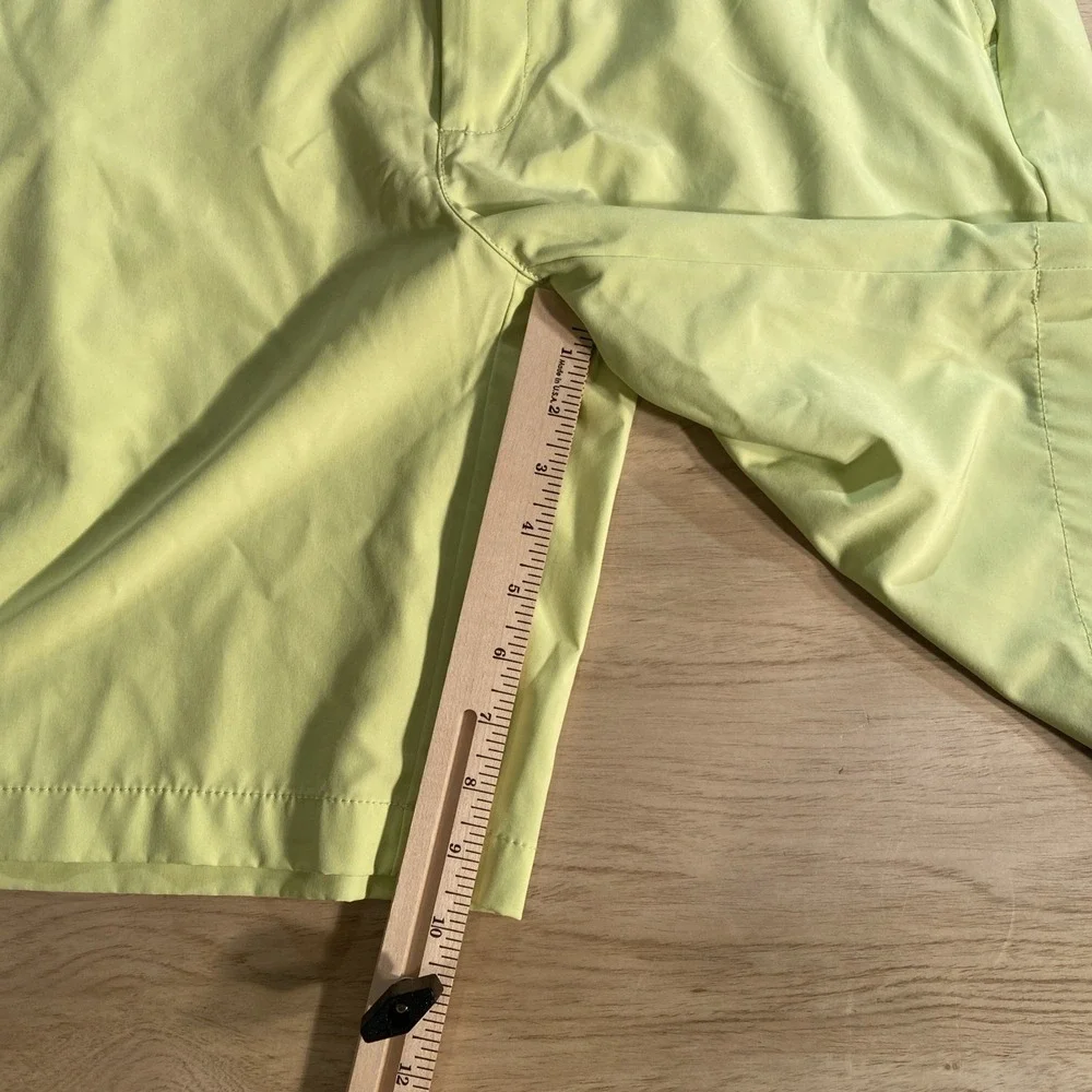 Set Of 2 Stretch Golf Shorts Men's 34 Nike Dry-Fit Khaki, Greg Norman Lime Green